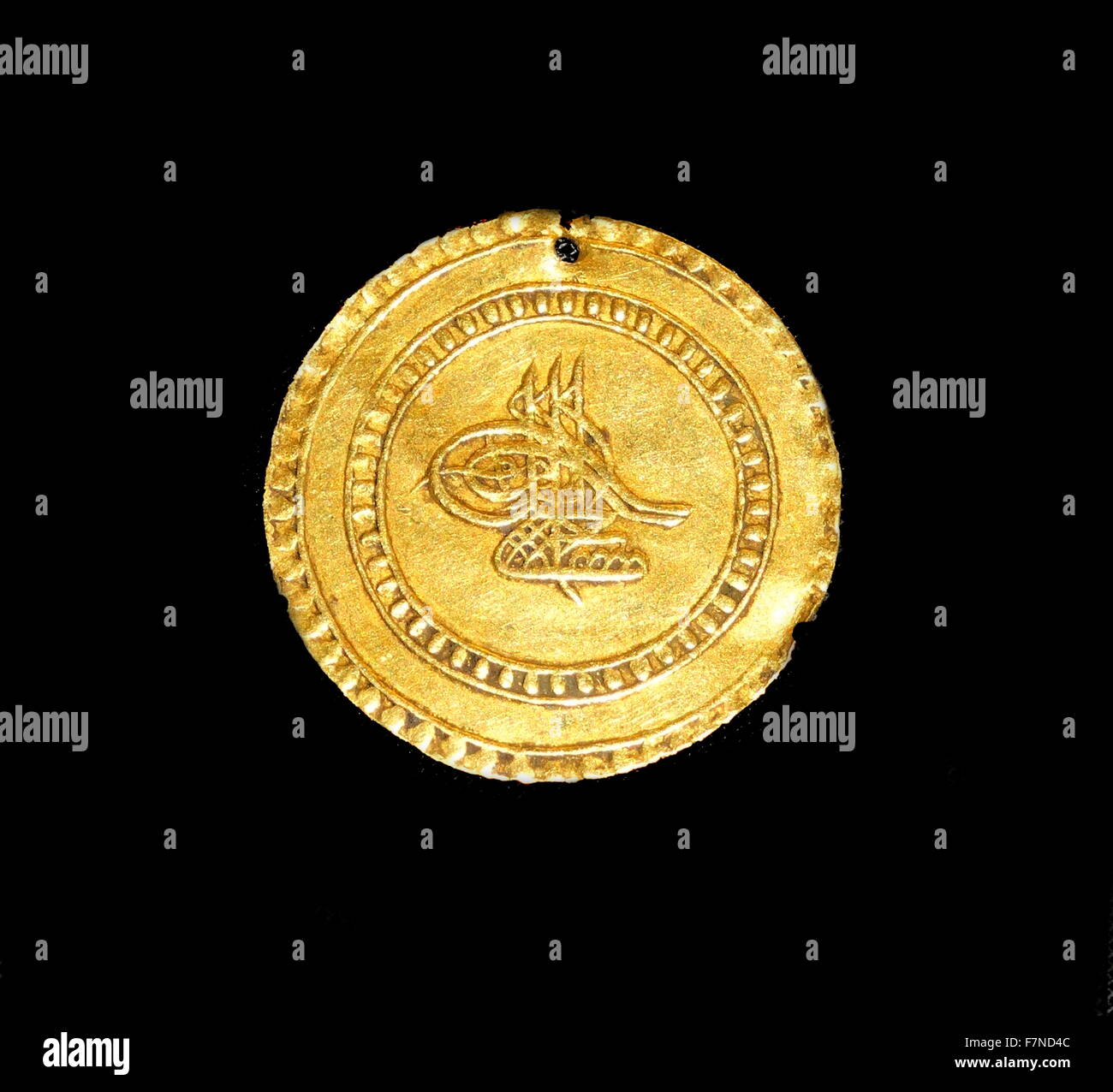 Gold Ottoman coin, Constantinople (Istanbul, Turkey), 1757. Ottoman