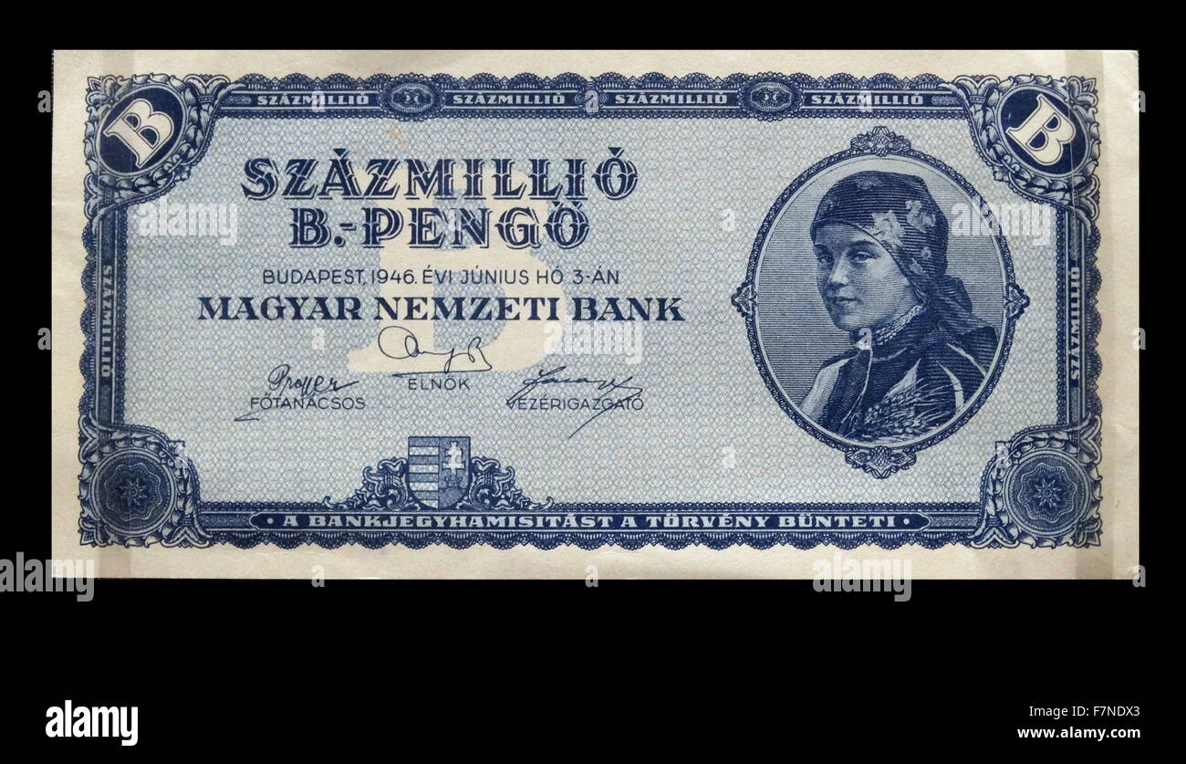 One hundred million billion pengd note, issued in Hungary, 1946. The largest denomination of banknote ever issued. In 1945-6 Hungary suffered severe hyperinflation. By January 1946 denominations were doubling every 15 hours, and the currency had to be replaced. Stock Photo