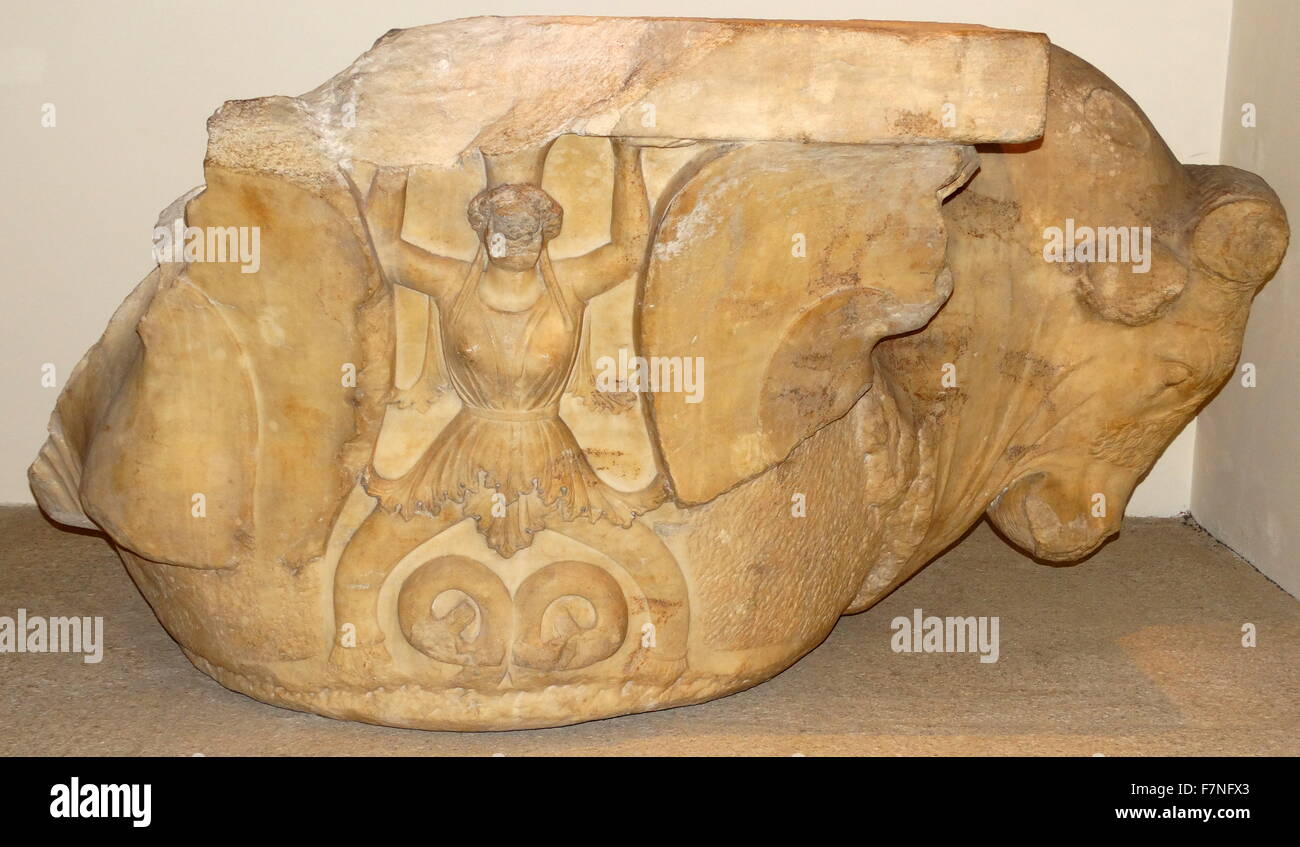 Greek capital of a column with a Caryatid, between the foreparts of winged bulls (one bull's head is missing. From the Agora of Satamis, Cyprus About 350 BC Stock Photo