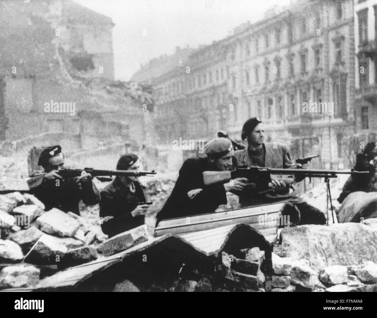World War Two: The Warsaw Uprising (powstanie warszawskie) by the Polish resistance Home Army to liberate Warsaw from Nazi Germany. 1944 Stock Photo