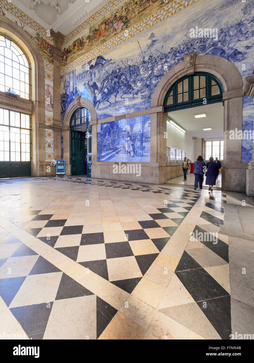 Portugal, Porto, Station building Sao Bento, Entrance hall with azulejos Stock Photo