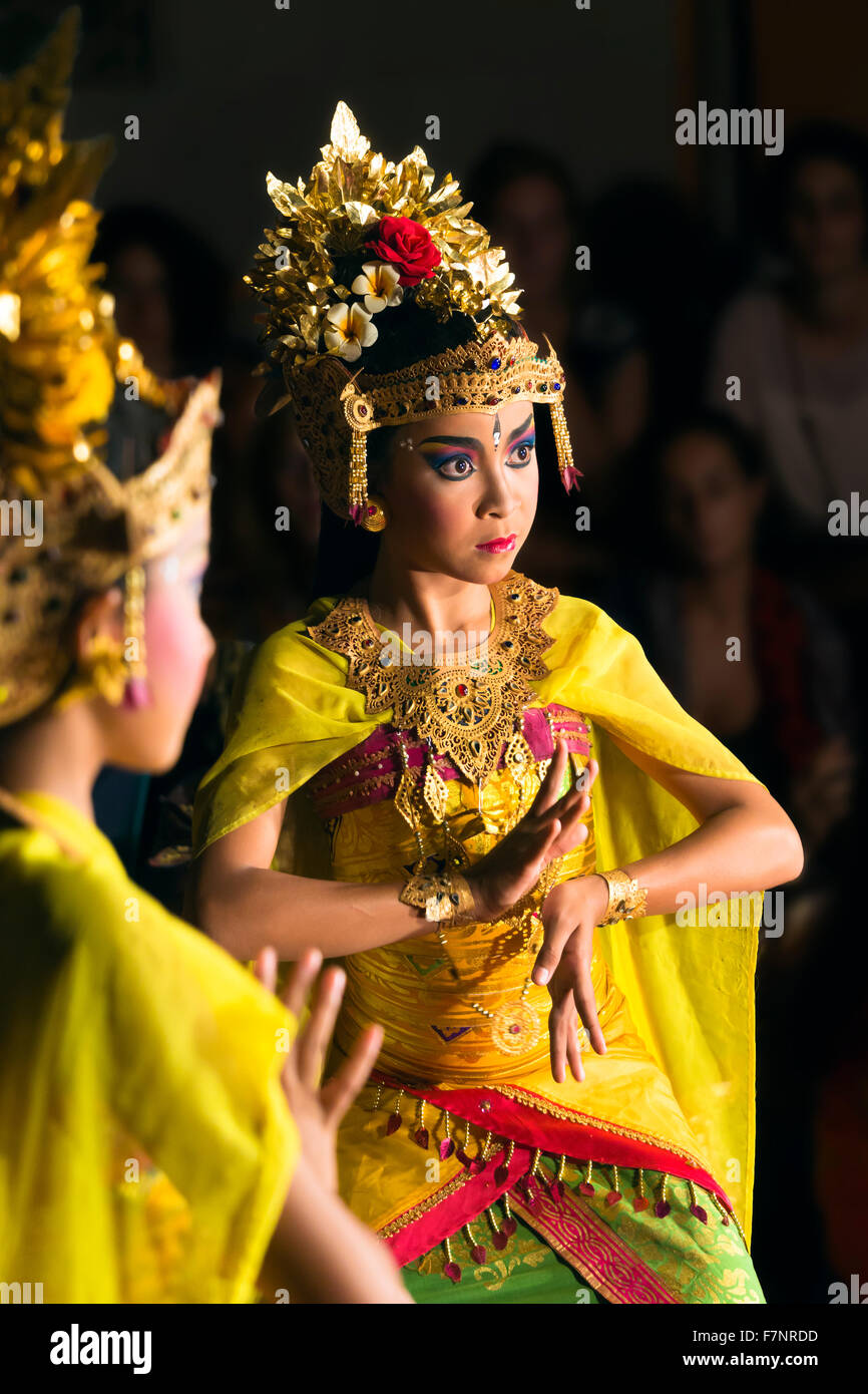 Indonesia, Bali, Ubud, Balinese dancers dancing Legong Stock Photo