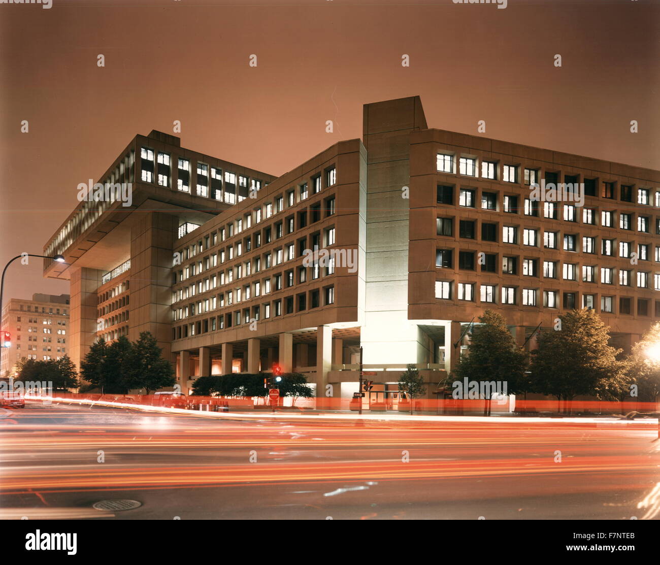 J. Edgar Hoover Building at night. The J. Edgar Hoover Building is a high-rise office building located in Washington, D.C. It is the headquarters of the Federal Bureau of Investigation. Dated 2015 Stock Photo