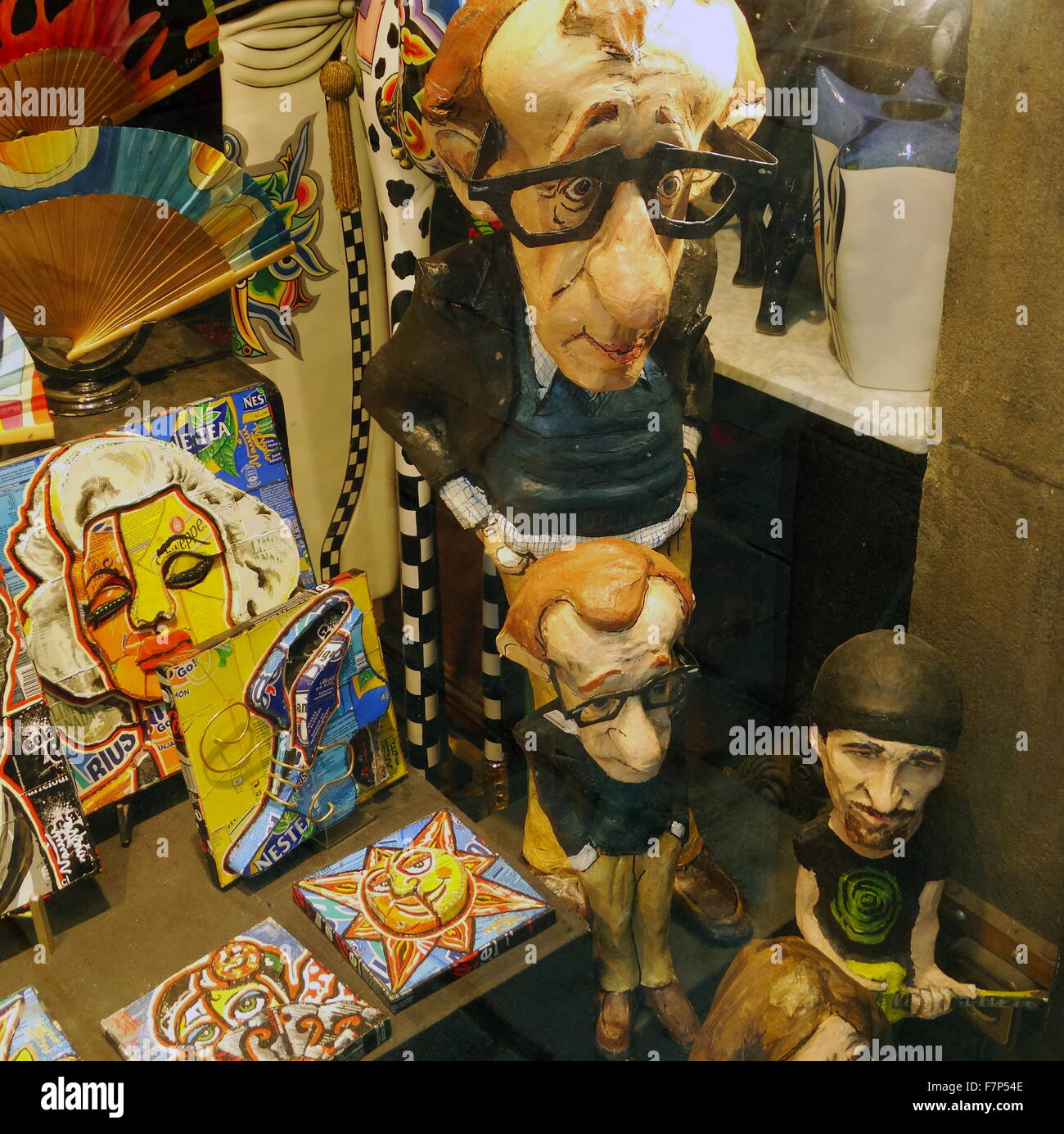 Film memorabilia of Marylin Monroe and Statuettes of Woody Allen and