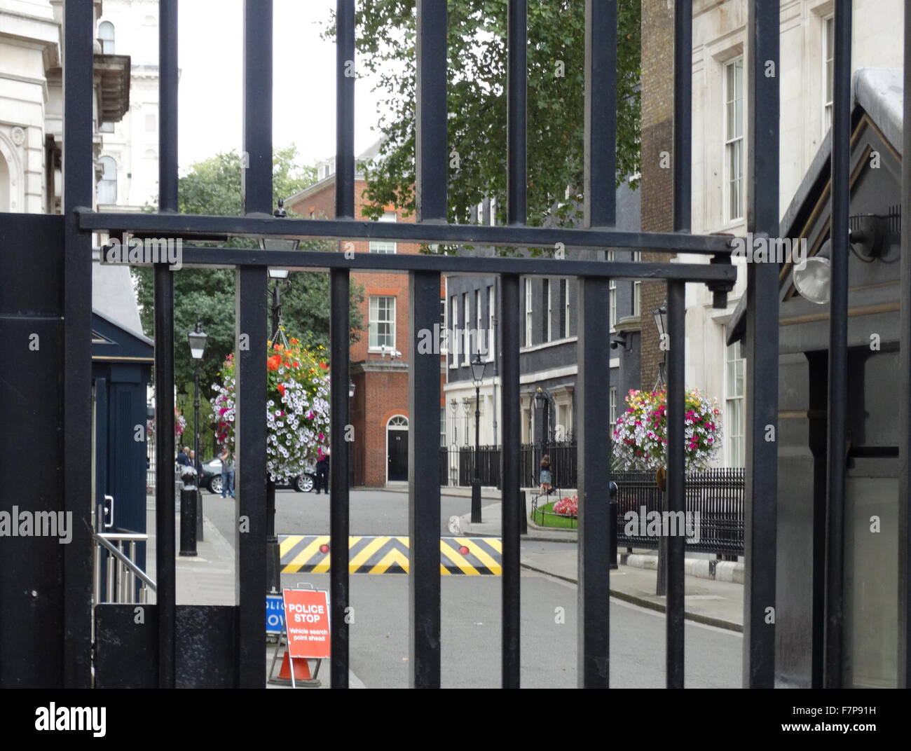 Entrance to Downing street, the London office of the British Prime Minister and Chancellor Stock Photo