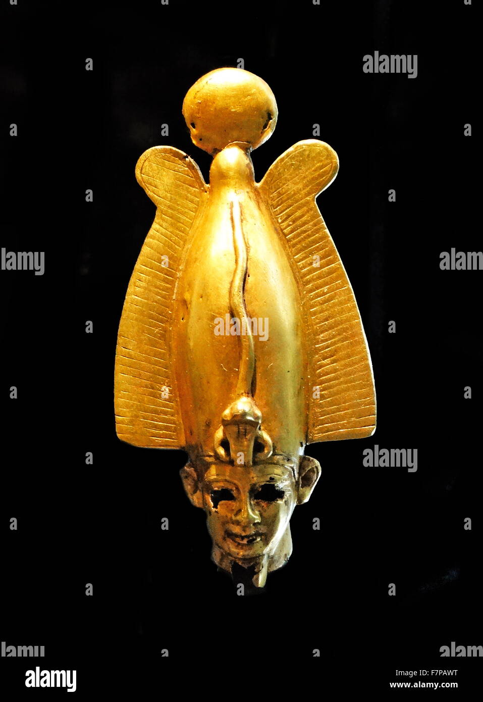 Gold amulet showing the head of the Egyptian god Osiris 715-332 BC Stock Photo
