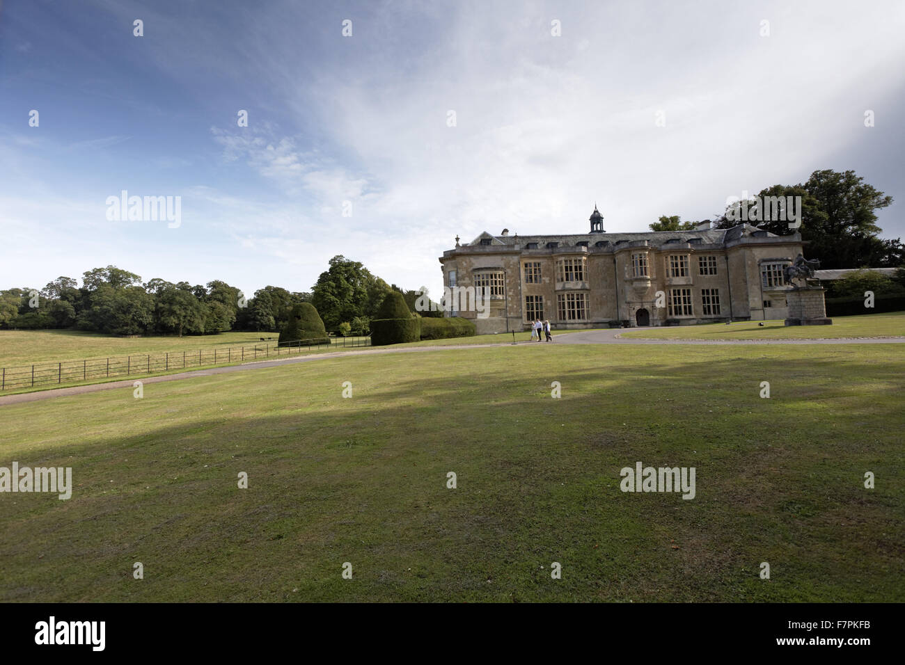 Exterior view of Hartwell House, Buckinghamshire. Hartwell House is