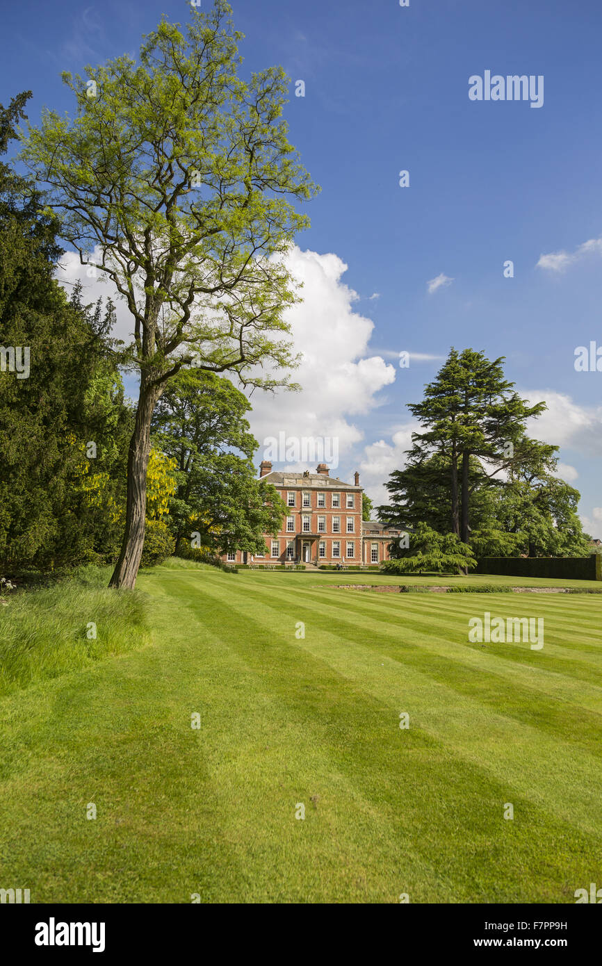 Middlethorpe Hall Hotel, Restaurant and Spa, North Yorkshire. Middlethorpe is a William and Mary house, built in 1699, set in manicured gardens and parkland. Stock Photo