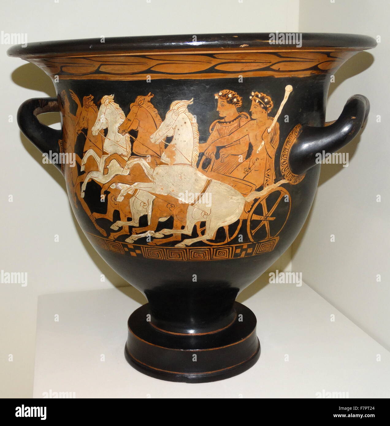 Mixingbowl (krater), Redfigure technique from Athens, Greece. Dated