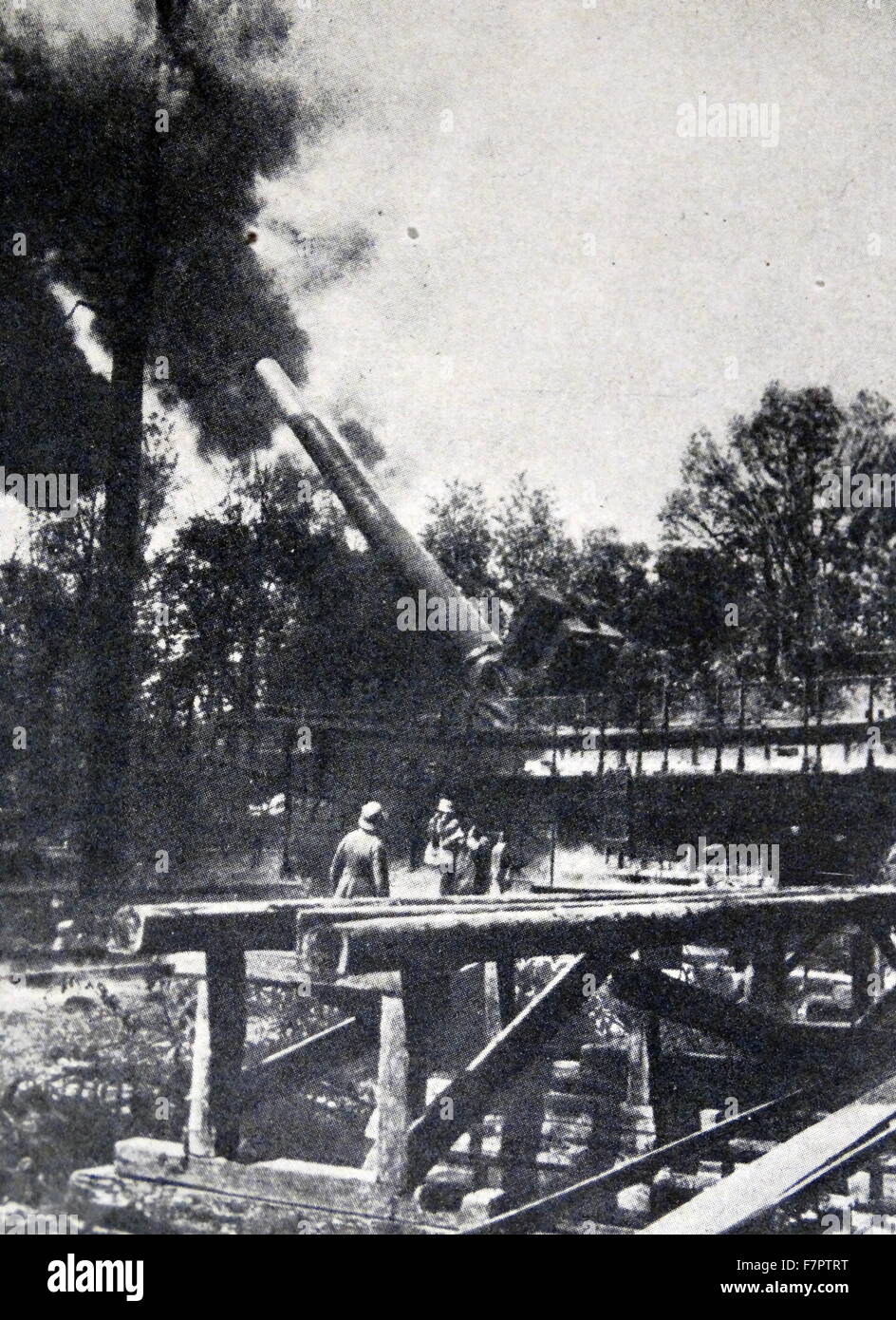 German 38 cm cannon firing, during World war One 1916 Stock Photo