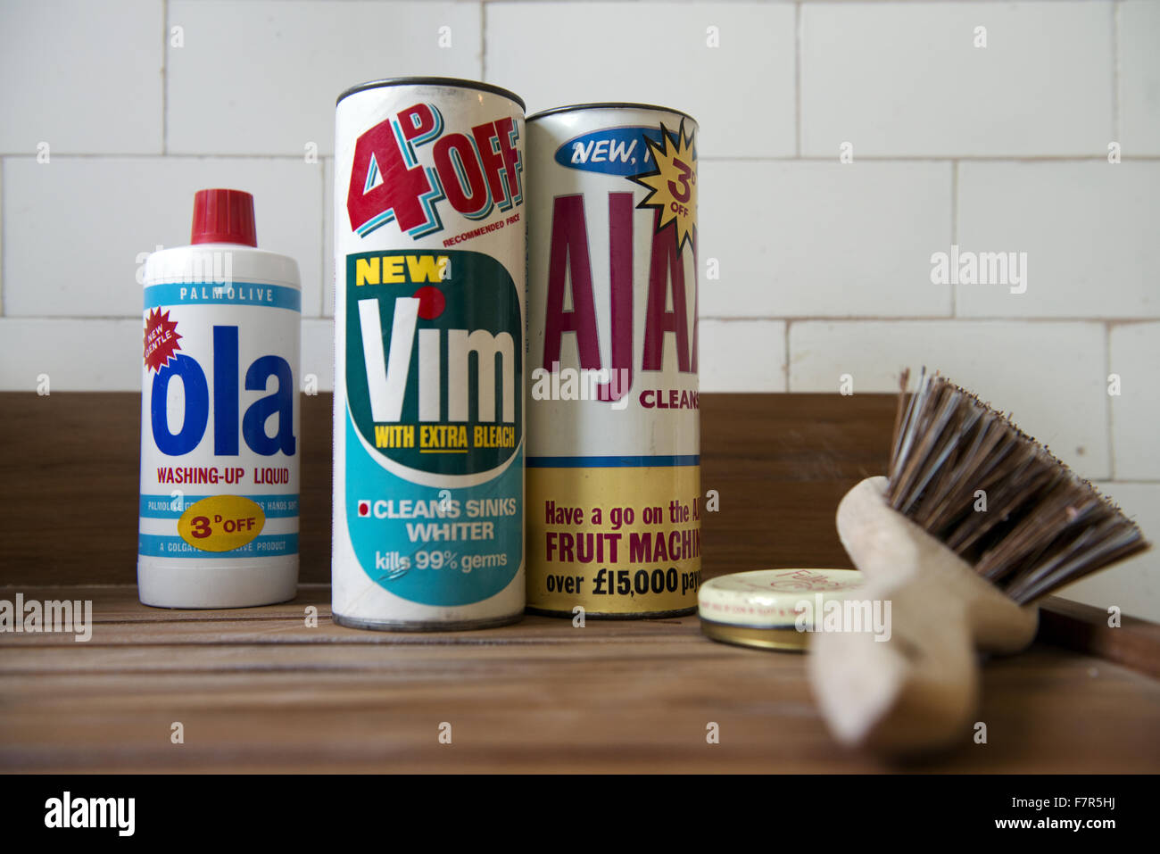 Ajax cleaning products hi-res stock photography and images - Alamy
