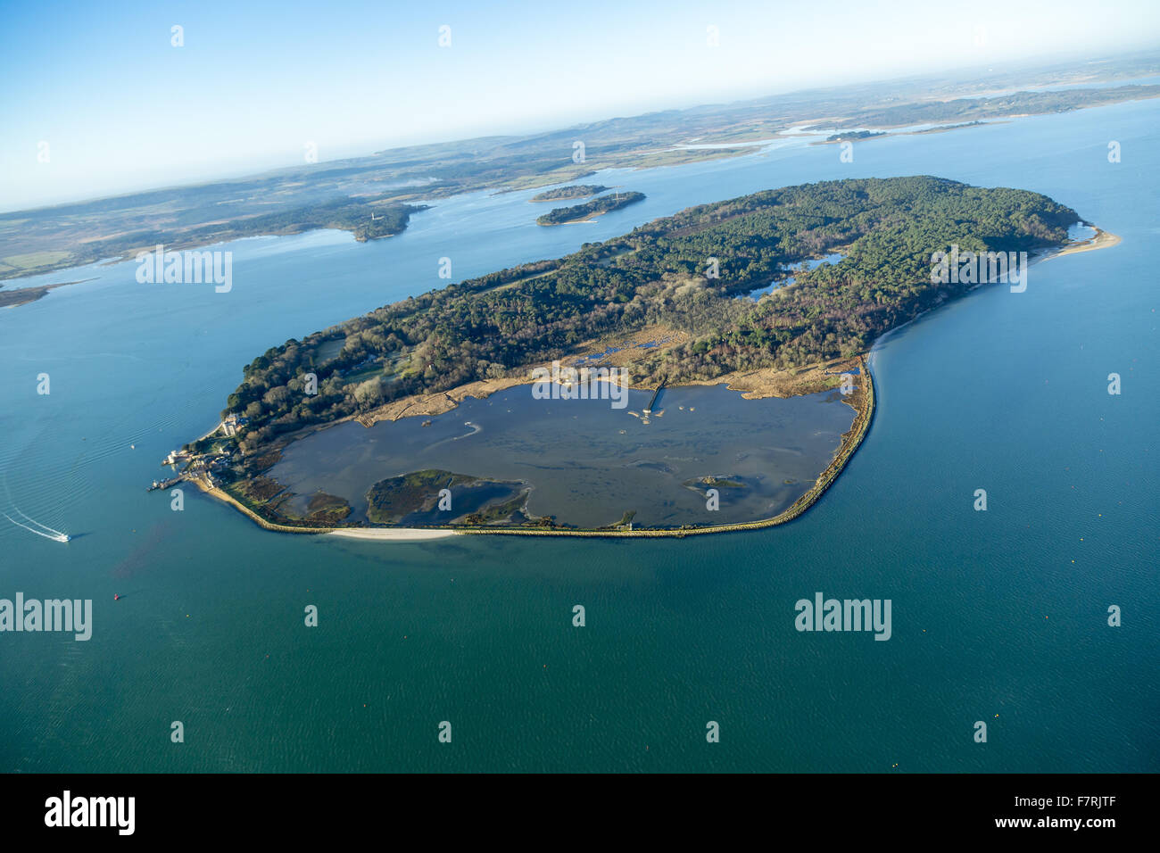 Остров айтллико. Архипелаг кузова. Остров боргольм. Остров моржовец в белом море. Остров боргольм.