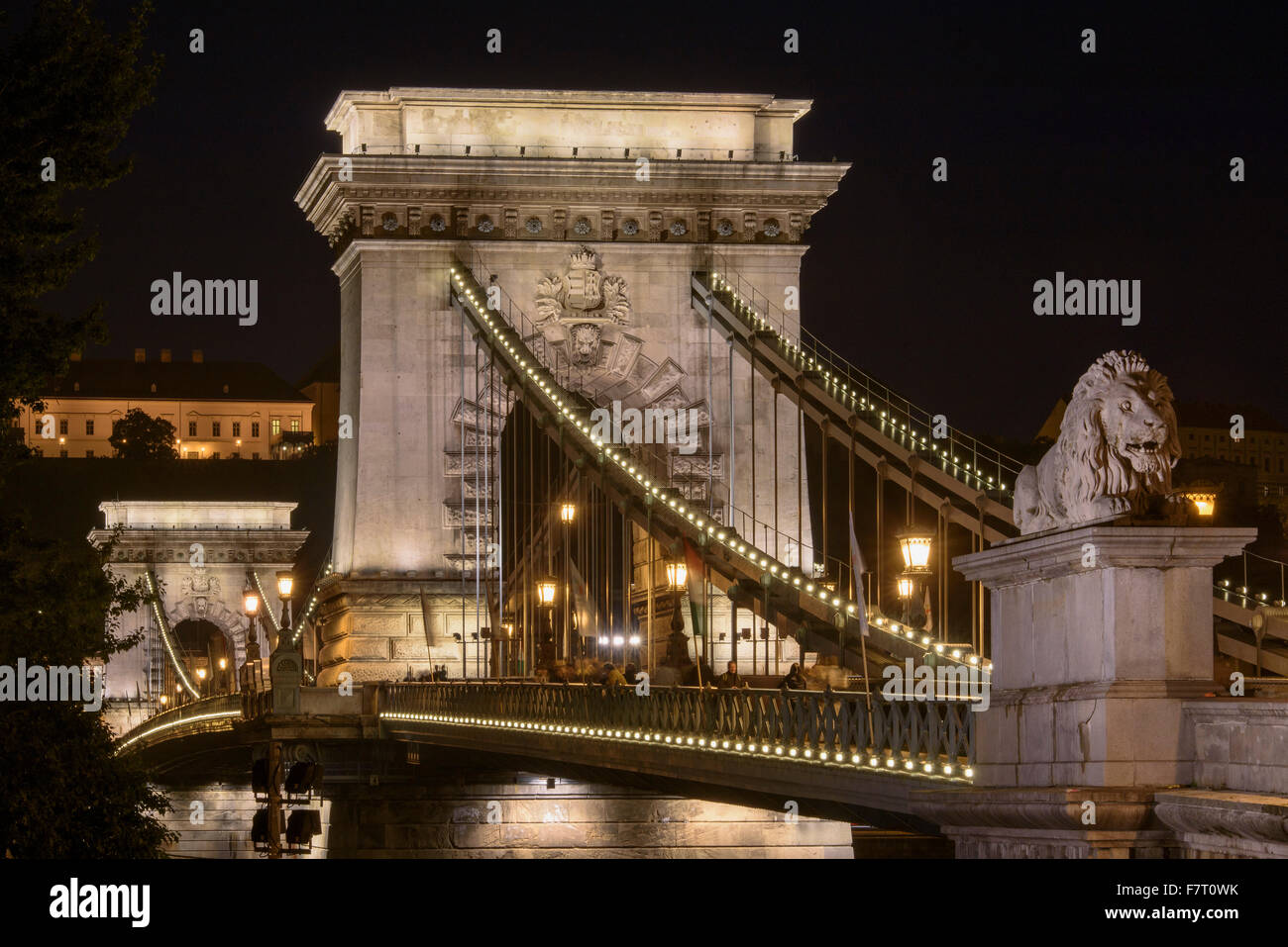Chain bridge Széchenyi lánchid crossing Danube, Budapest, Hungary, UNESCO-world heritage Stock Photo