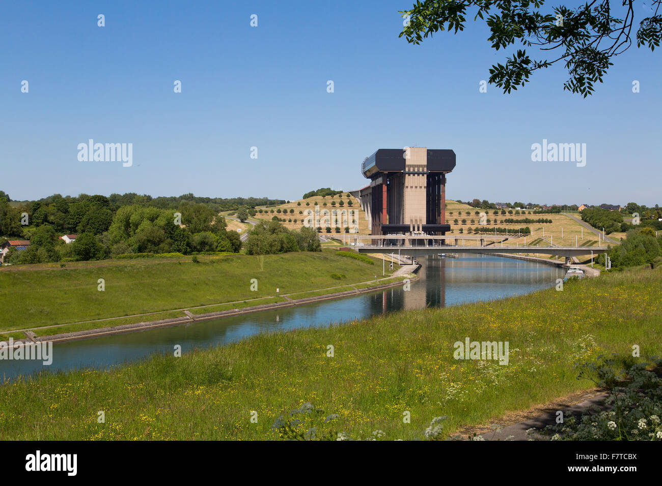 Old hydraulic boat lifts and historic Canal du Centre, Belgium, Unesco Heritage - The hydraulic lift of Strepy-Bracquegnies Stock Photo