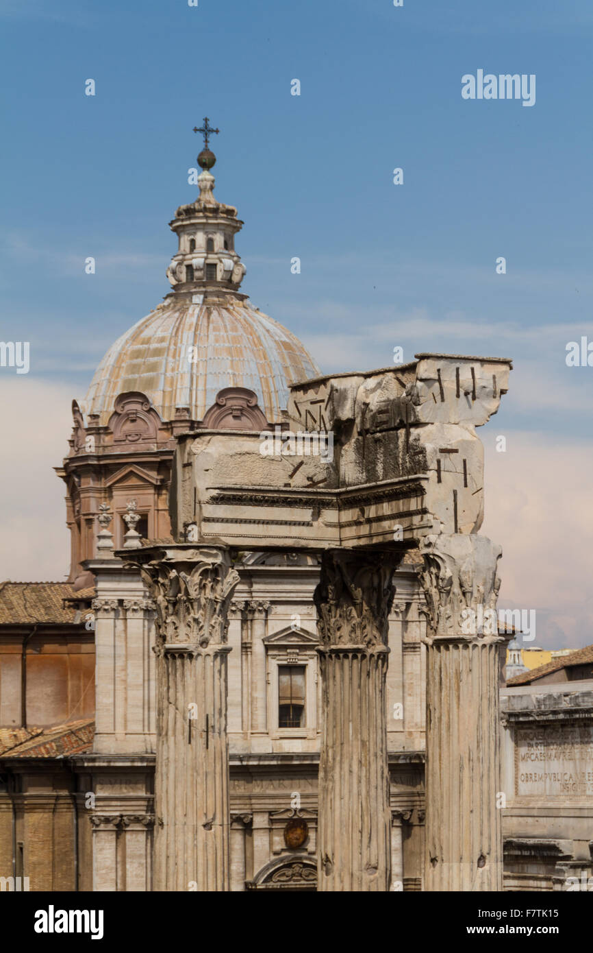 Building ruins and ancient columns in Rome, Italy Stock Photo - Alamy