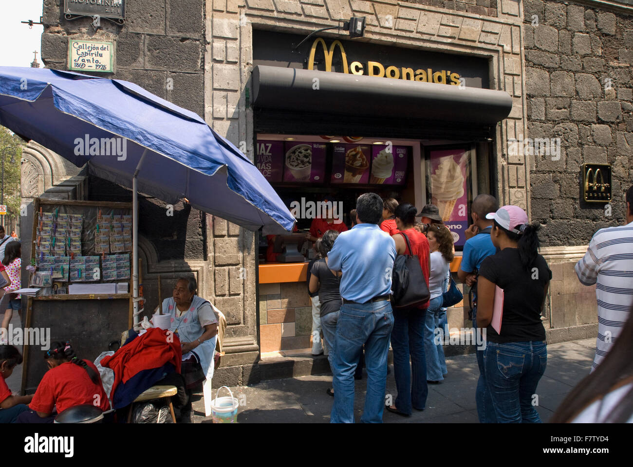 Mcdonalds mexico hi-res stock photography and images - Alamy