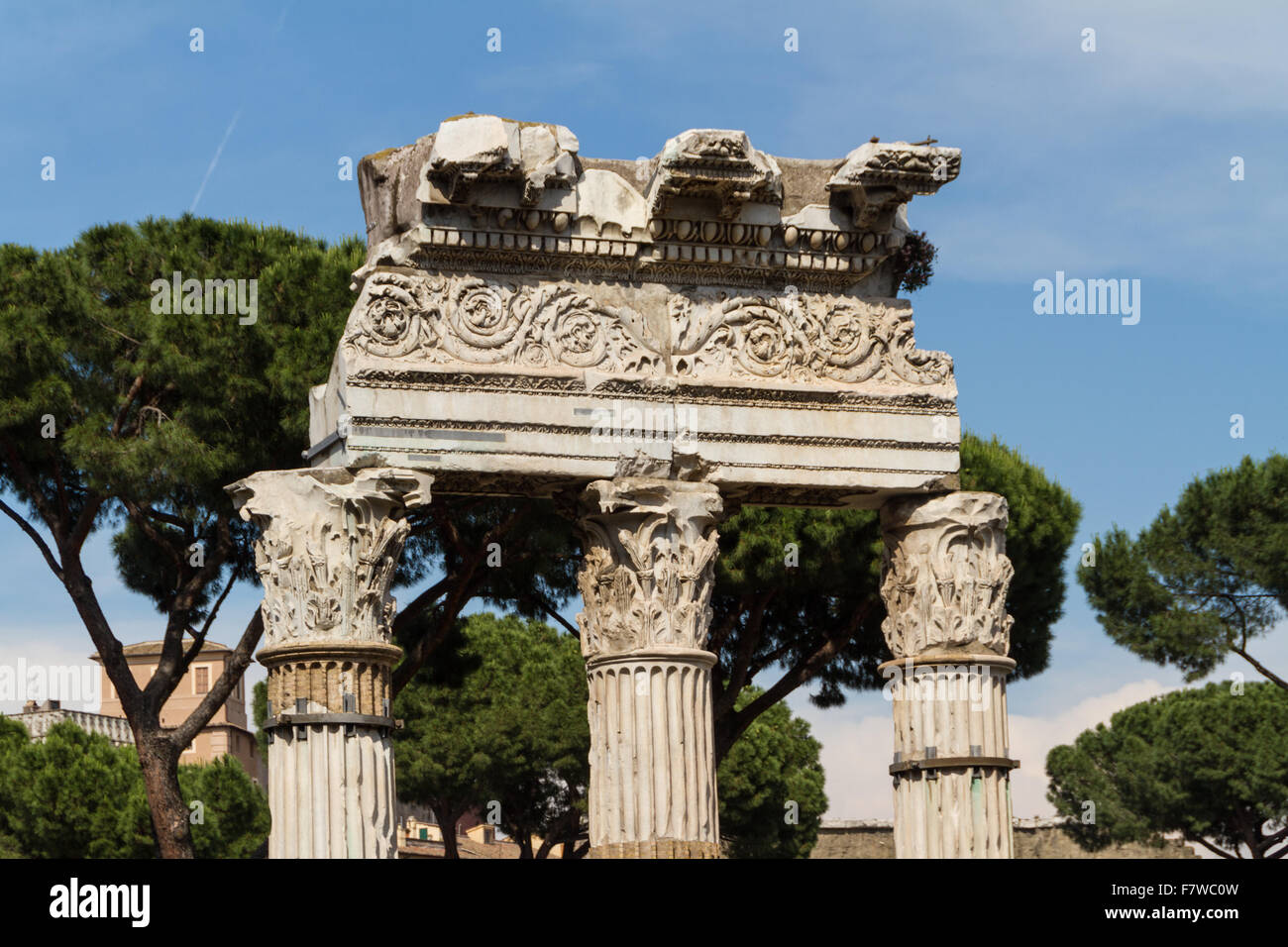 Building ruins and ancient columns in Rome, Italy Stock Photo - Alamy