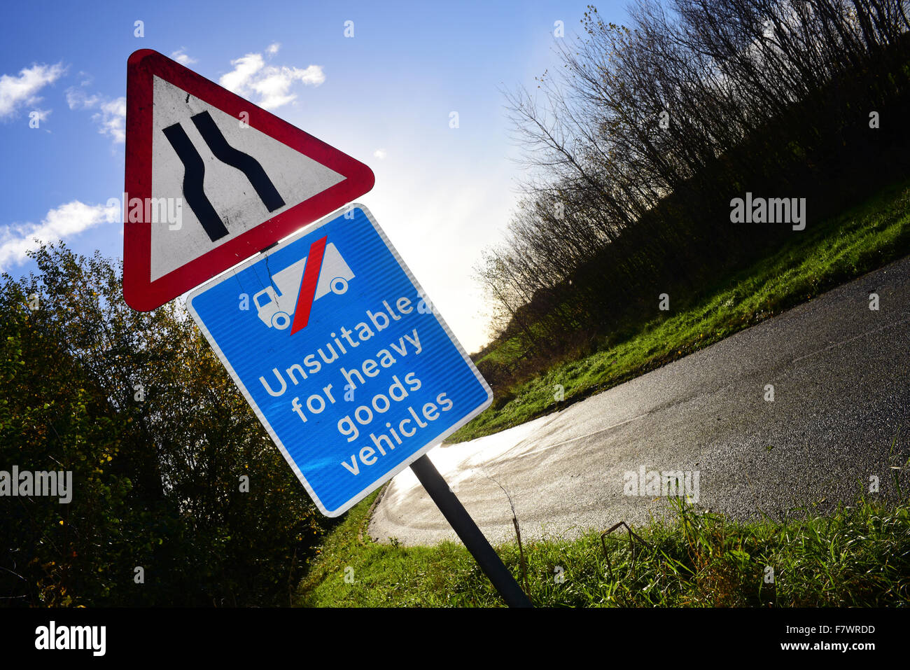 warning sign at roadside unsuitable for heavy goods vehicles on narrow country road near SelbyYorkshire UK Stock Photo