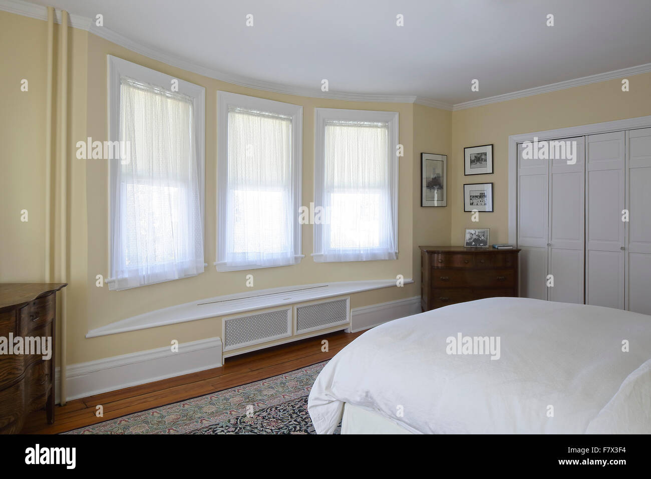 Master Bedroom Queen Anne Victorian House Larchmont
