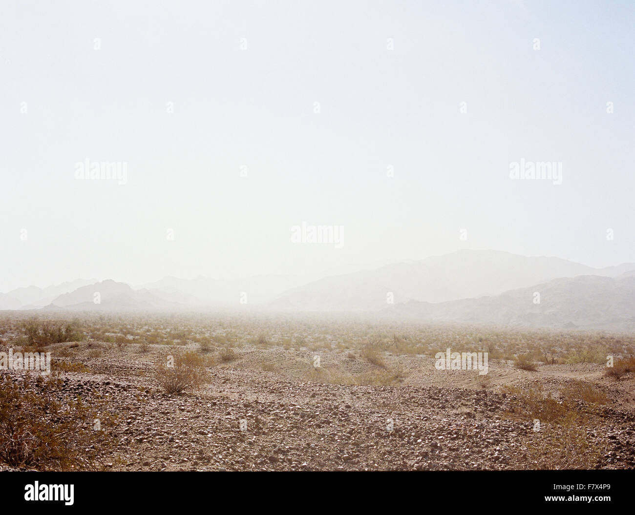 Dust storm hires stock photography and images Alamy