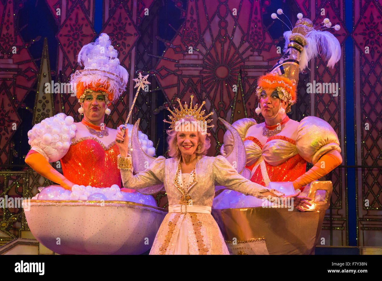 Cheryl Rixon High Resolution Stock Photography and Images - Alamy