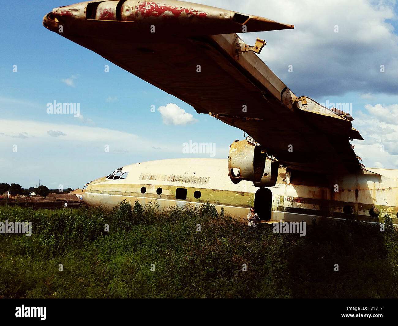 Warrup, South Sudan. 20th Sep, 2015. A destroyed airplane is seen off the runway of the Wau airport in Warrap State of South Sudan Sept 19, 2015. Photos Andre Forget © Andre Forget/ZUMA Wire/Alamy Live News Stock Photo