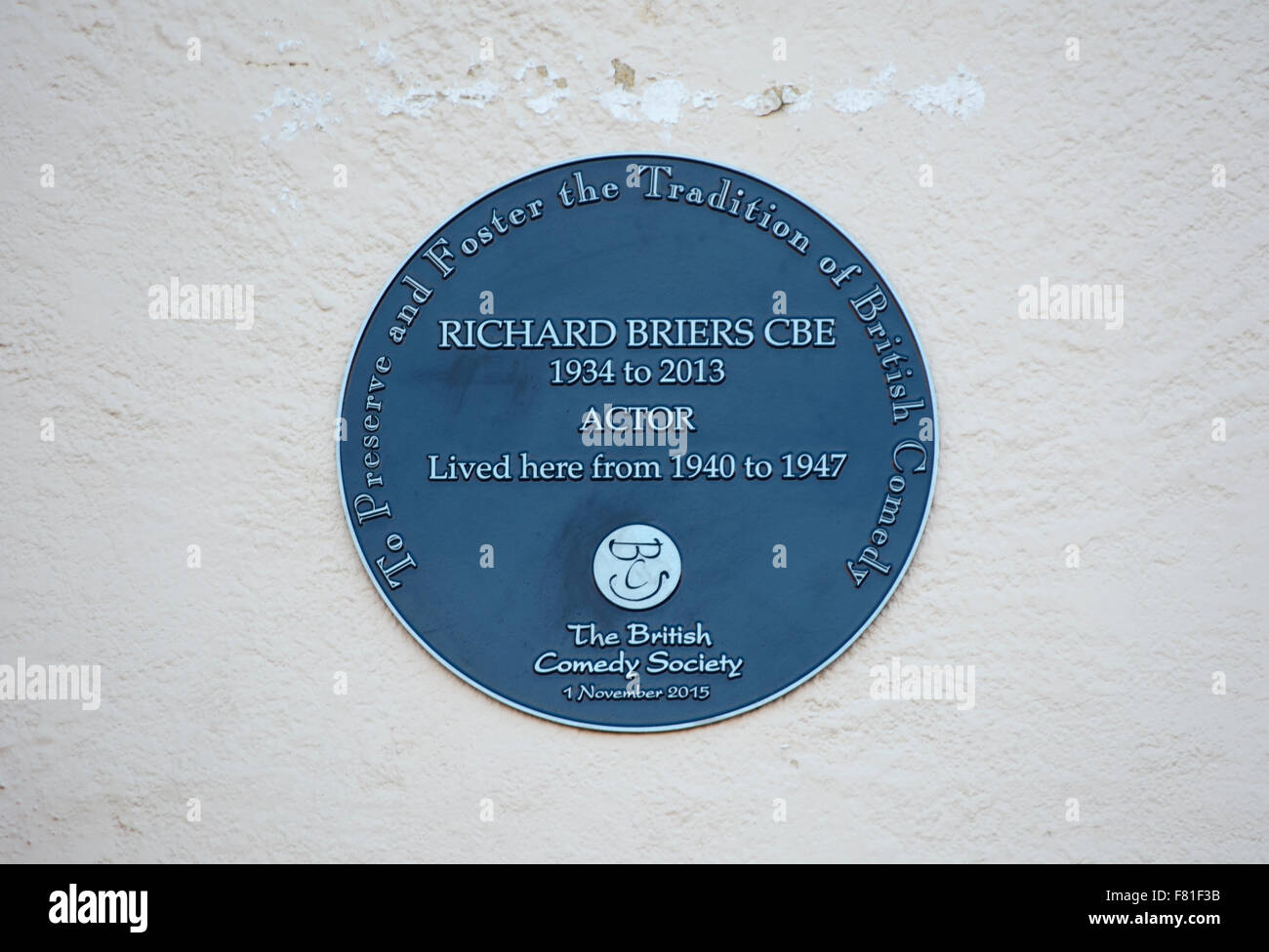 british comedy society blue plaque marking a home of actor richard briers, raynes park, london, england Stock Photo