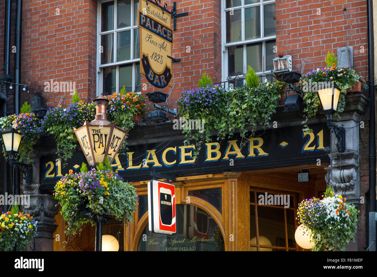 Evening at Palace Bar, Dublin, County Eire, Ireland Stock Photo