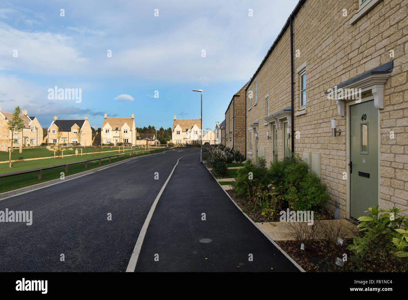 New housing development by Bloor Homes on the outskirts of Cotswold market town Fairford in Gloucestershire, England, UK Stock Photo