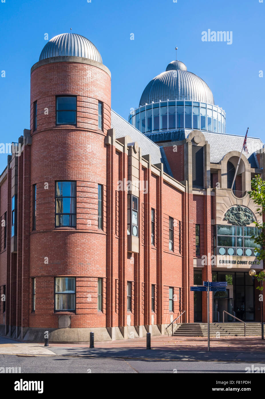 Main entrance of the Combined Court Centre building Hull Lowgate