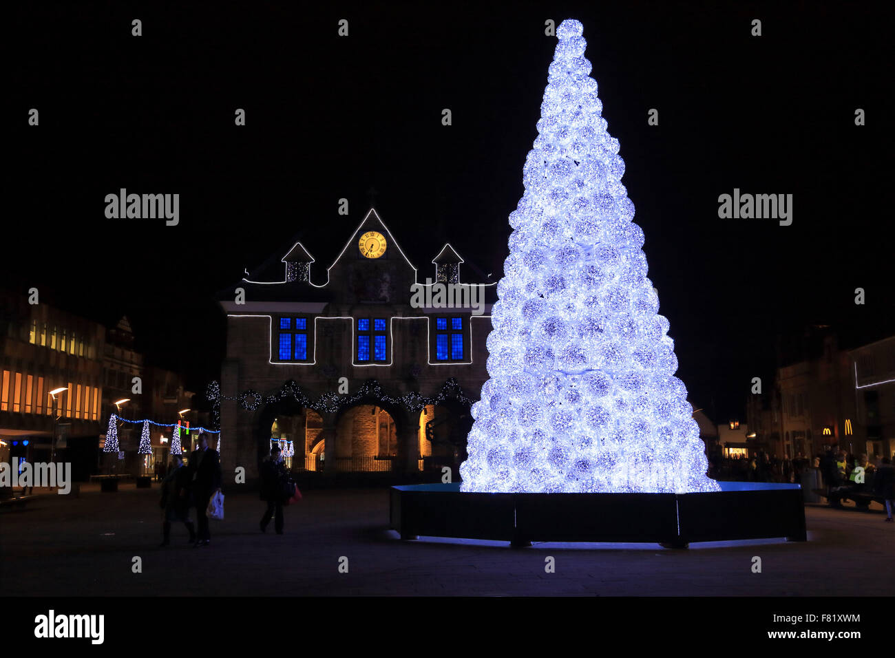 Peterborough, Cambridgeshire, UK. 3rd December, 2015. A Christmas tree