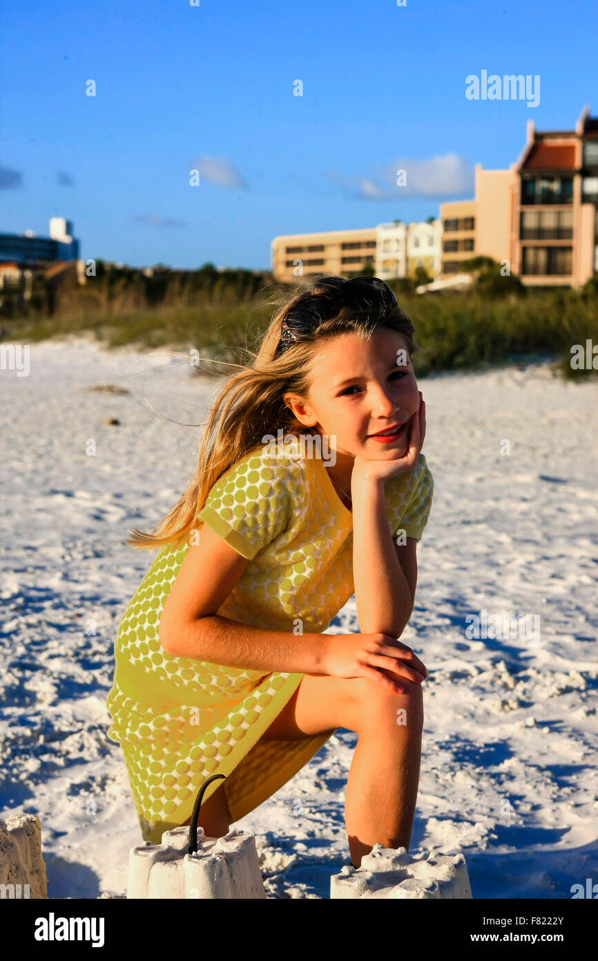 Streaming Dipsea Young And Playful Girls Young Beautiful Girl Posing ~ People Photos