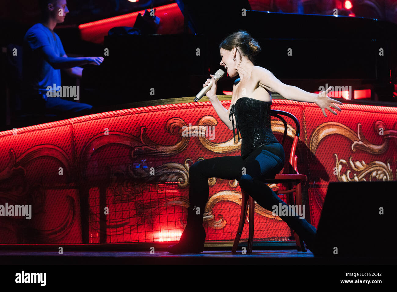 Ruthie henshall hires stock photography and images Alamy