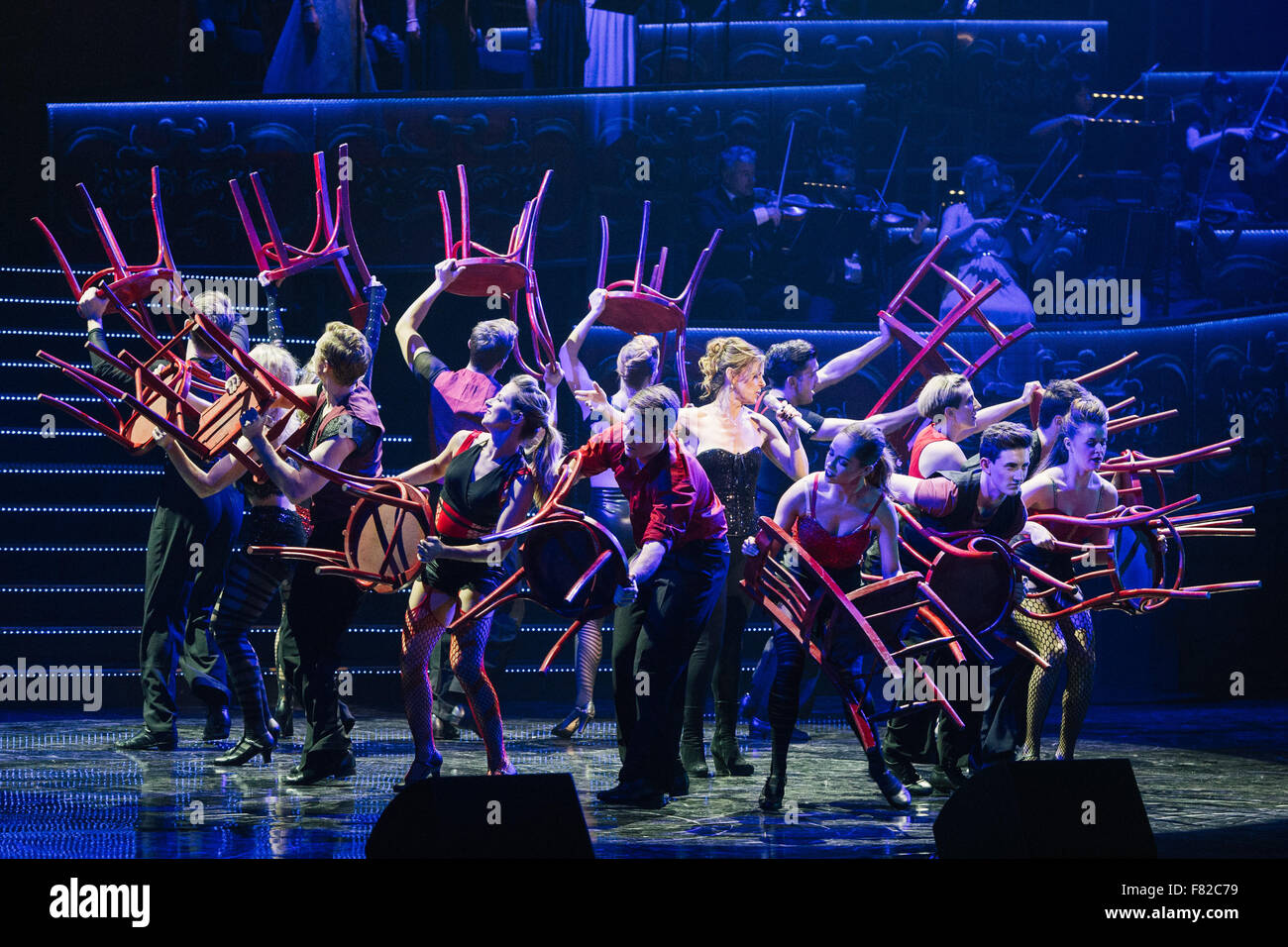 Ruthie Henshall performing Chicago's "And All That Jazz" at Broadway To