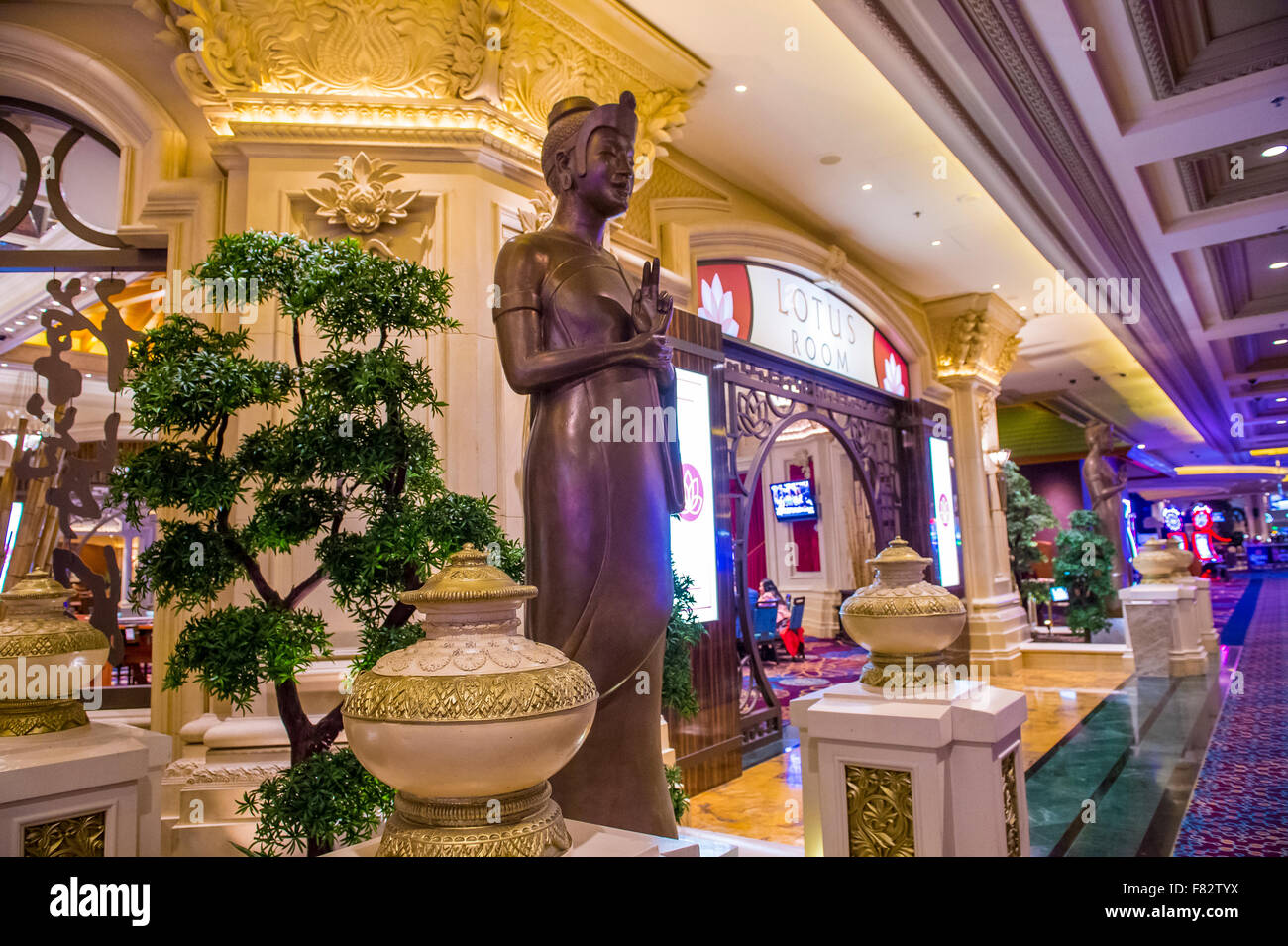 The interior of Mandalay Bay resort in Las Vegas Stock Photo - Alamy