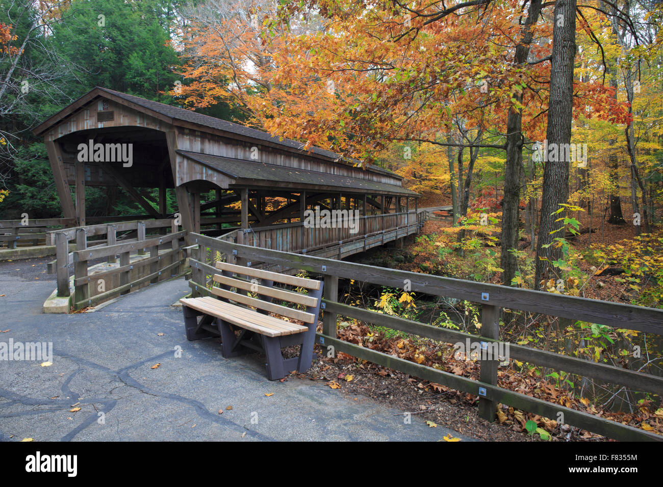 Covered bridge at Lanternman's Mill, Youngstown, Ohio Stock Photo Alamy