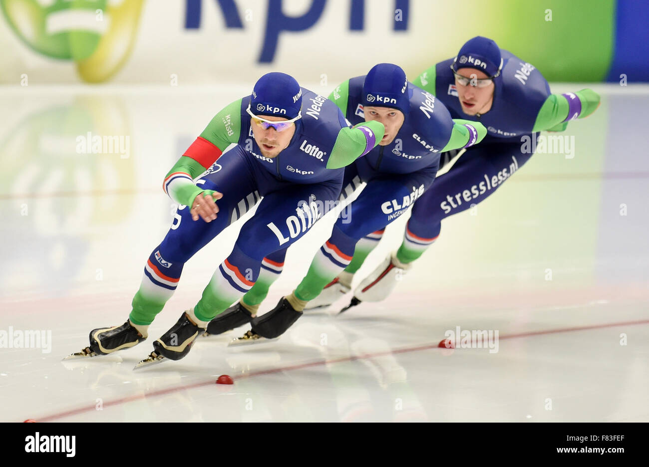 Inzell, Germany. 4th Dec, 2015. The Netherlands' Douwe de Vries (l-r), Arjan Stroetinga and Jan Blokhuijsen in action during the men's team competition of the speed skating world cup in the Max-Aicher-Arena in Inzell, Germany, 4 December 2015. The Netherlands came 1st. PHOTO: TOBIAS HASE/DPA/Alamy Live News Stock Photo