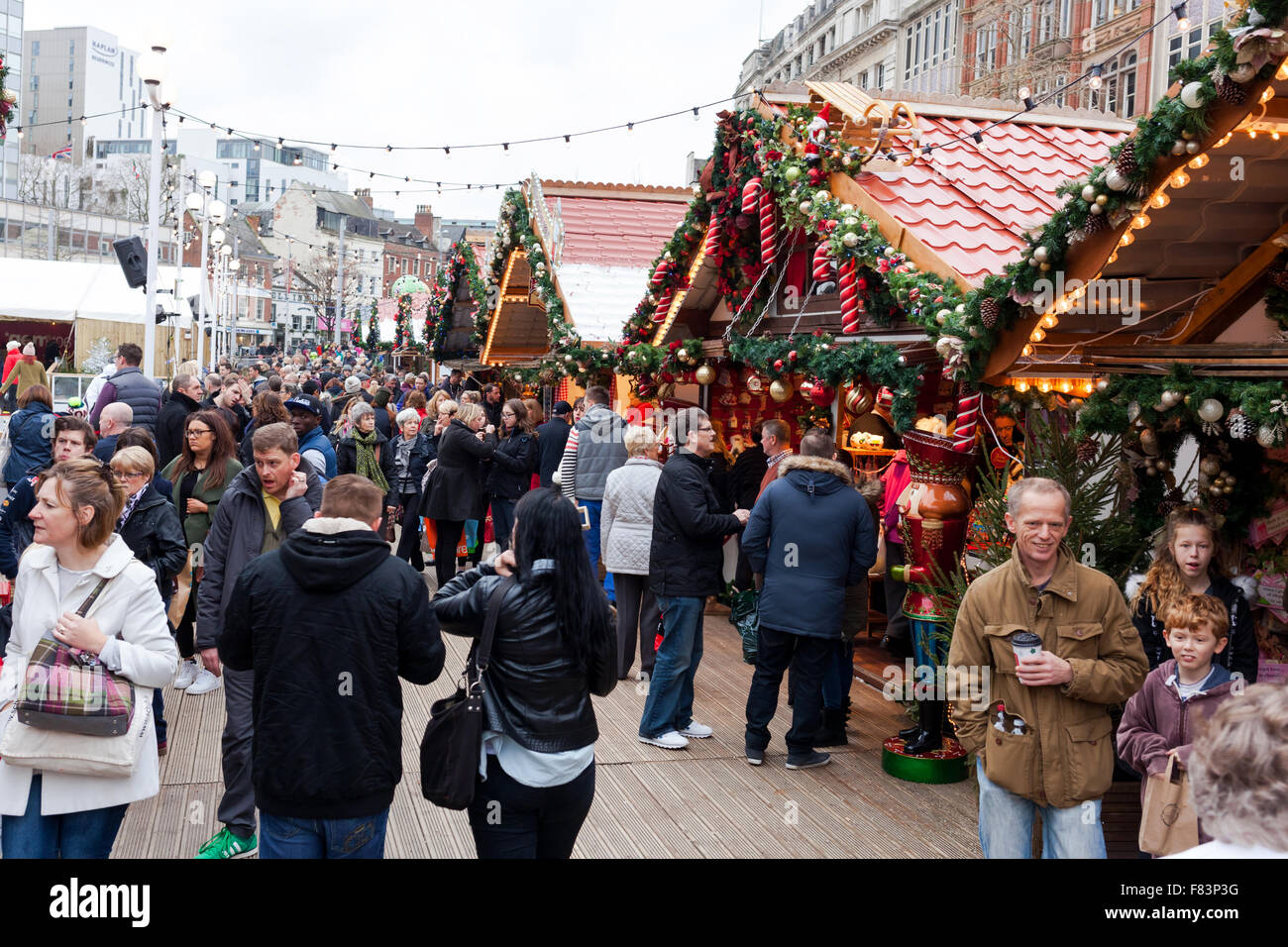 The Old Market Square, Nottingham, UK. 5th December 2015. Christmas shopping at the Christmas Market in Nottingham's Old Market Square on the first Saturday in December which is also the third annual Small Business Saturday, an initiative aimed at encouraging shoppers to support local independent traders. Credit:  Mark Richardson/Alamy Live News Stock Photo