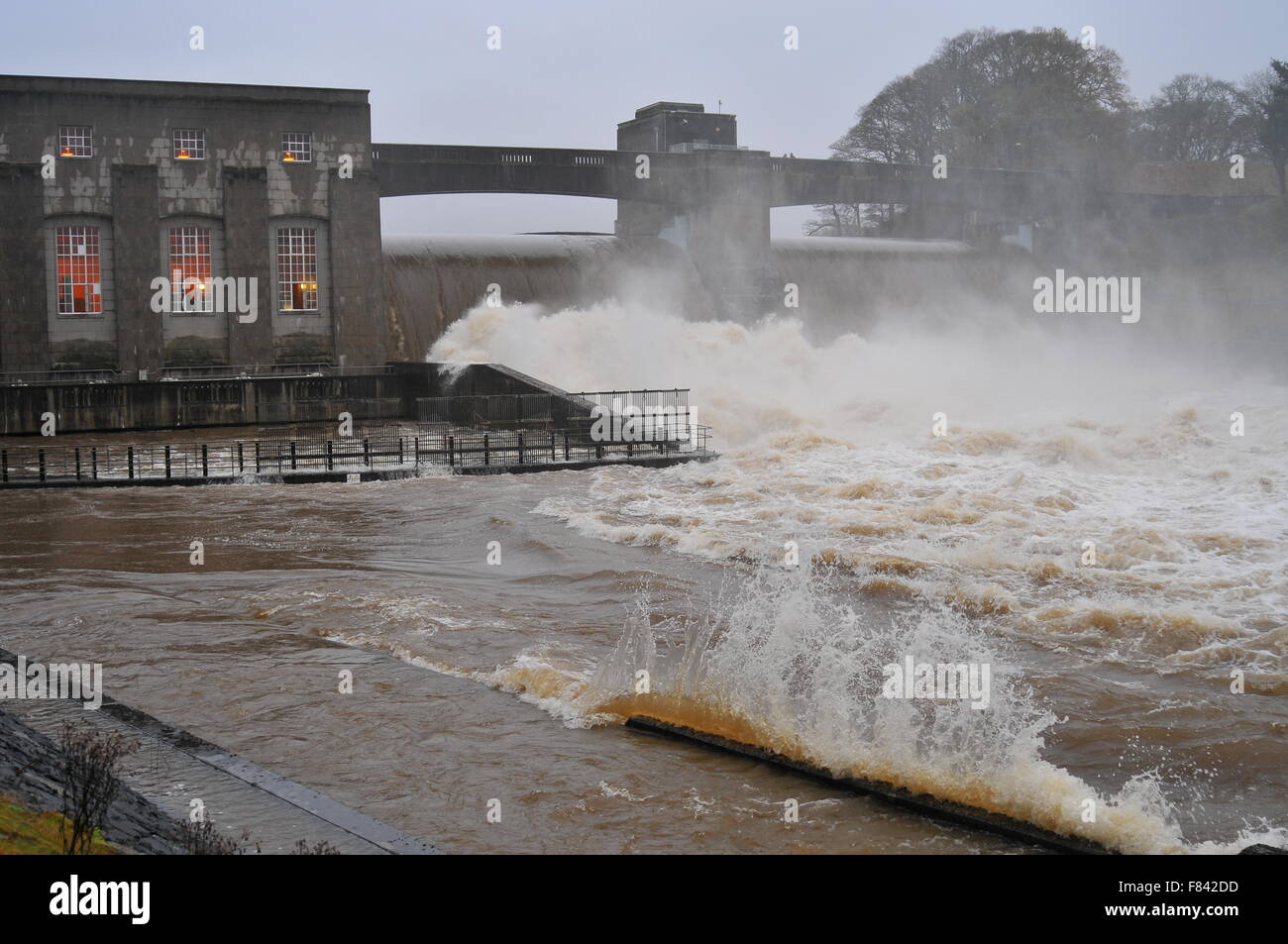 Perthshire, Scotland, UK. 05th Dec, 2015. Faskally Dam overflowing due to high water levels during Storm Desmond. Pitlochry, Scotland UK Credit:  Cameron Cormack/Alamy Live News Stock Photo