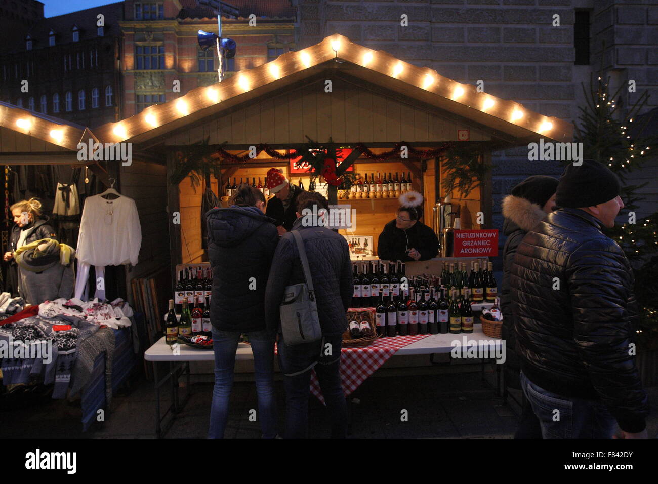 Gdansk, Poland 5th, Dec. 2015 Santa Claus came to Gdansk from the Far North, to leave gifts in all the childrenÕs shoes a day later and officially kicks off Christmas season. At over 80 stands at Christmas Fair people can buy local Polish and foreign decorations, food, alcohols, and other Christmas related goods. Credit:  Michal Fludra/Alamy Live News Stock Photo