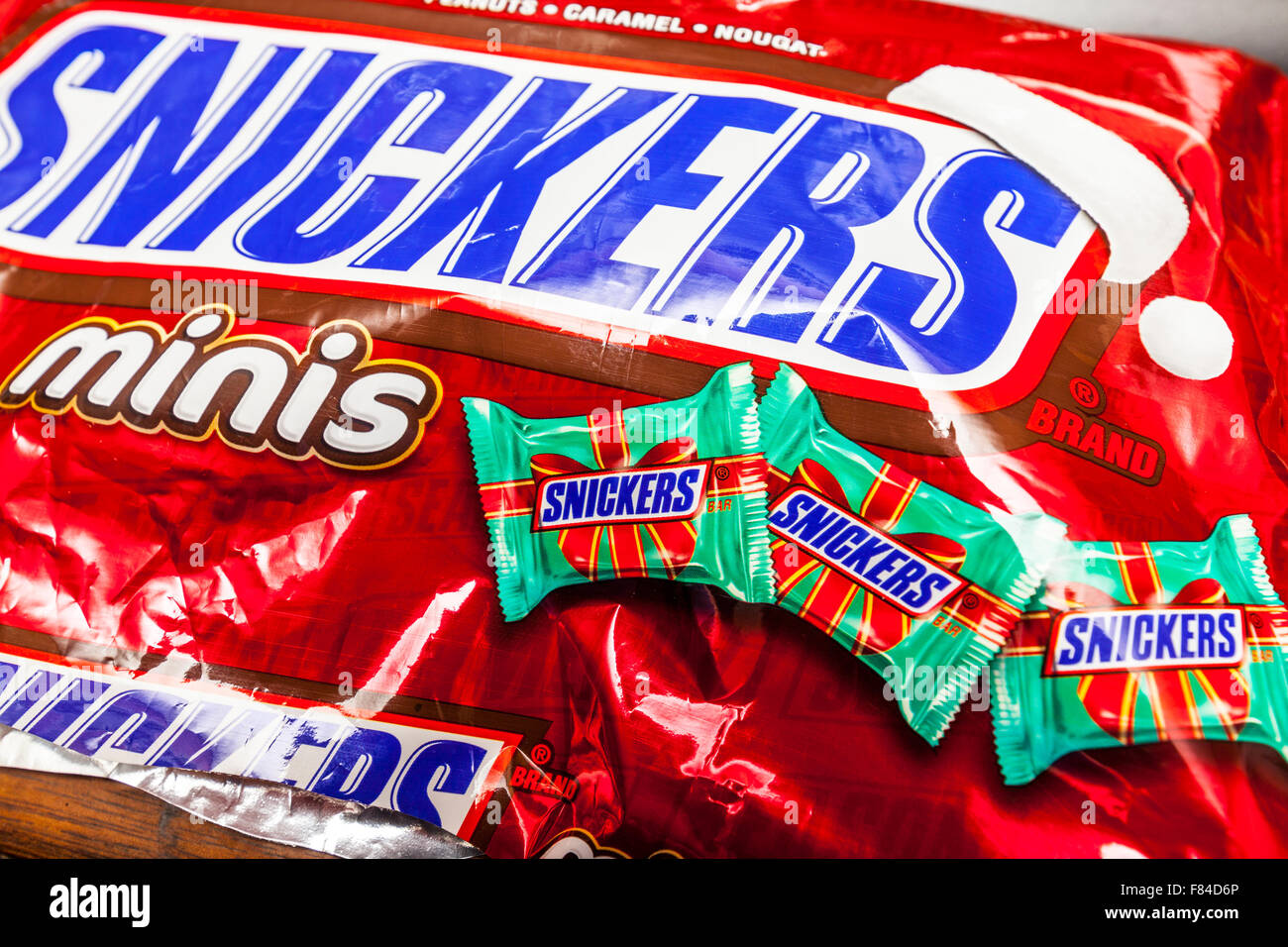 A Bag of Snickers Mini's Christmas themed candy Stock Photo Alamy