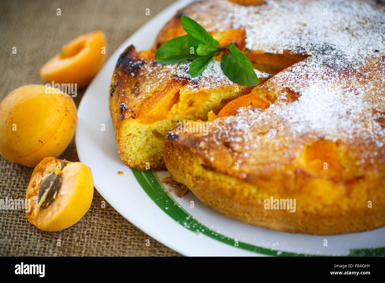 Apricot fancy cake hi-res stock photography and images - Alamy