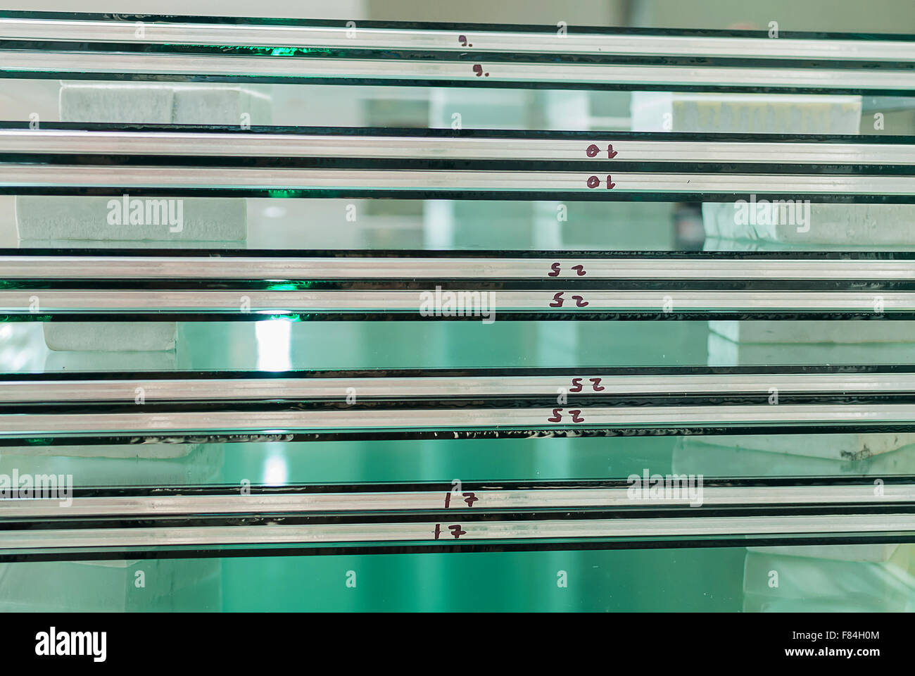 sheets of factory manufacturing tempered clear float glass panels glass sheet cut to size