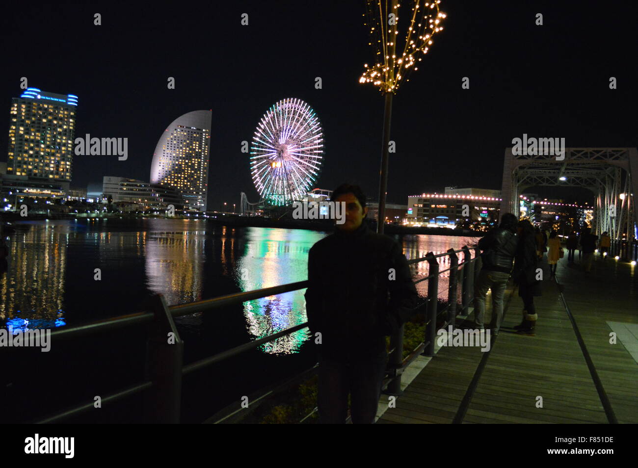 Giant wheel decorated with led light in yokohama beach at minato mirai ...