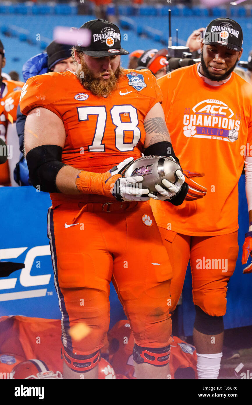 Charlotte, NC, USA. 6th Dec, 2015. offensive lineman Eric Mac Lain (78) of the Clemson Tigers gets wow'd by the Trophy for the ACC Championship between the North Carolina Tar Heels and the Clemson Tigers at Bank of America Stadium in Charlotte, NC. Scott Kinser/CSM/Alamy Live News Stock Photo