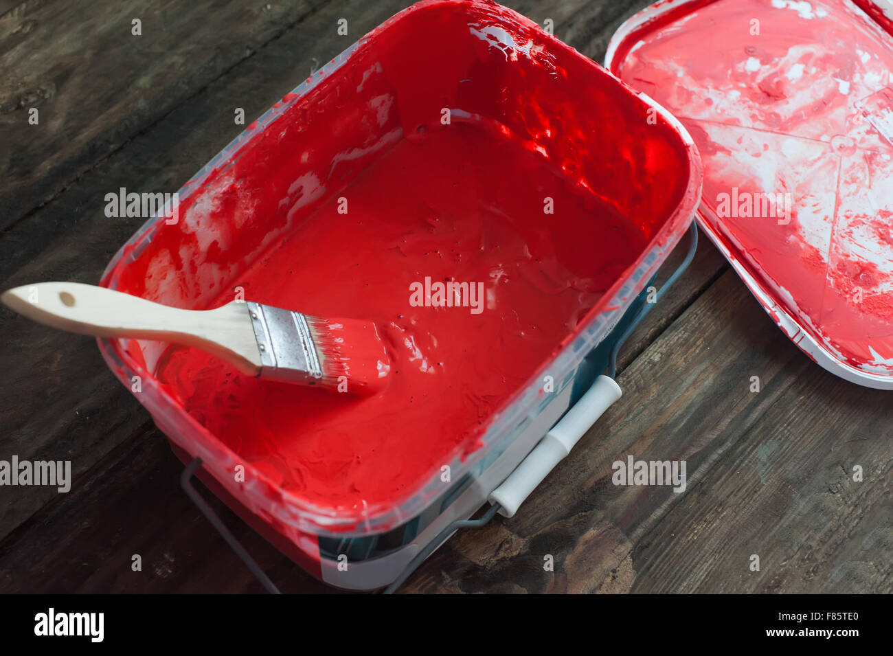 Paint bucket hires stock photography and images Alamy