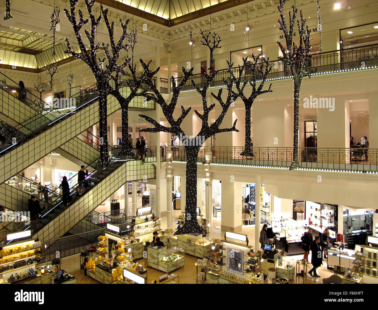 Bon marche department store hi-res stock photography and images - Alamy