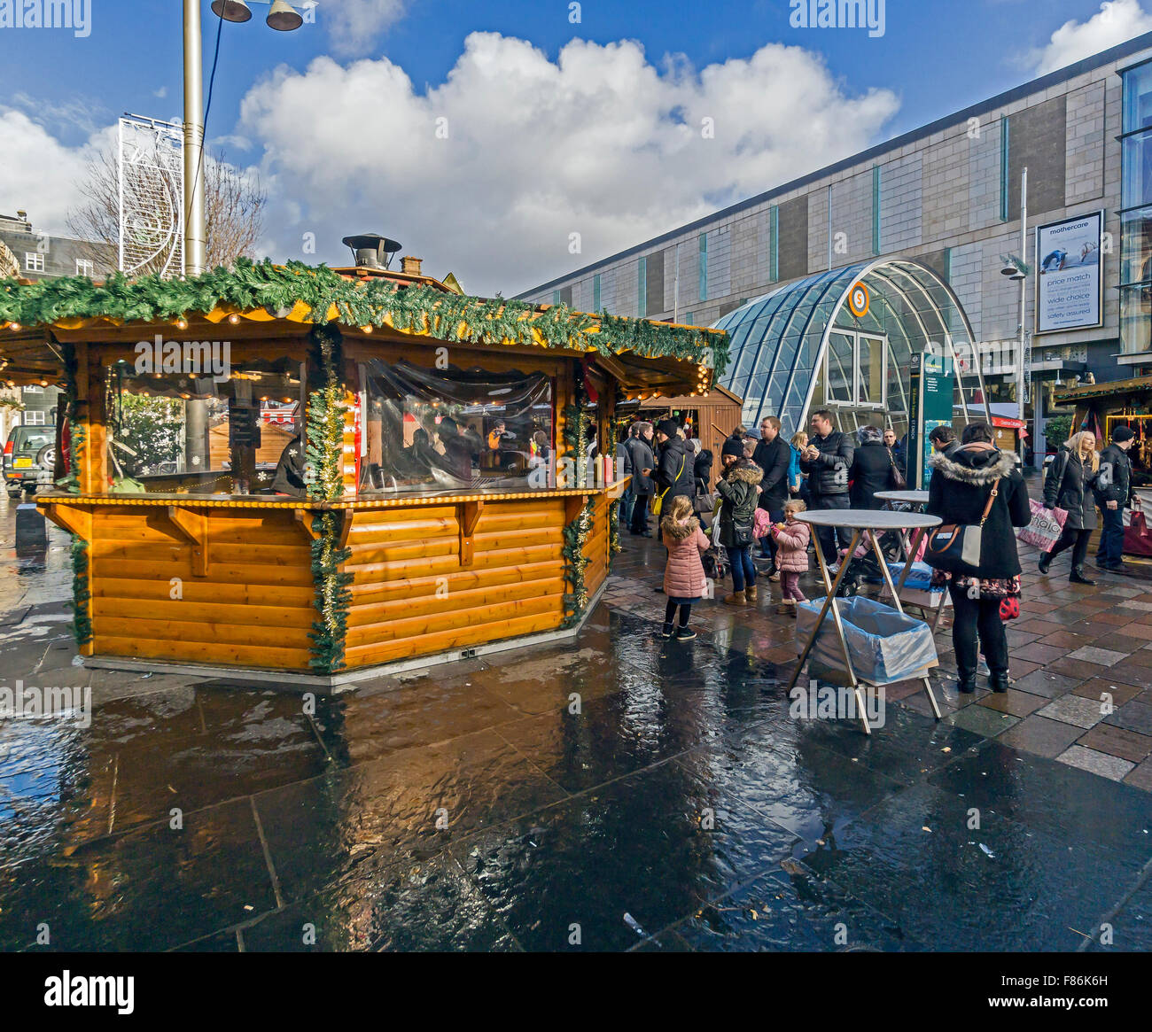 Glasgow Xmas market December 2015 in St. Enoch Square Glasgow Scotland with kiosk selling bratwurst Stock Photo