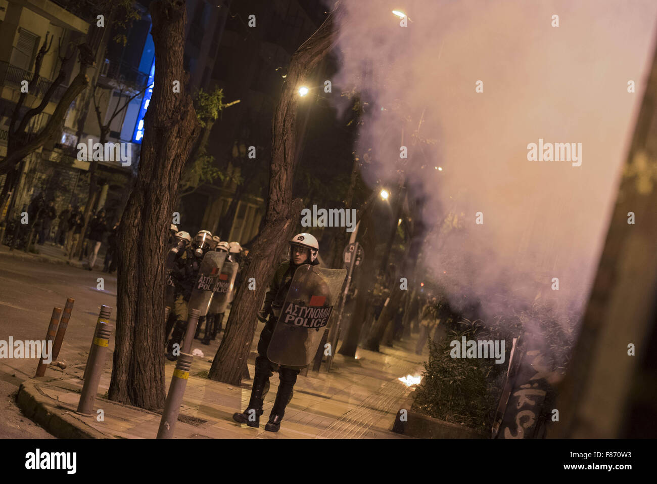 Athens, Greece. 6th Dec, 2015. Youngsters clash with riot police at ...