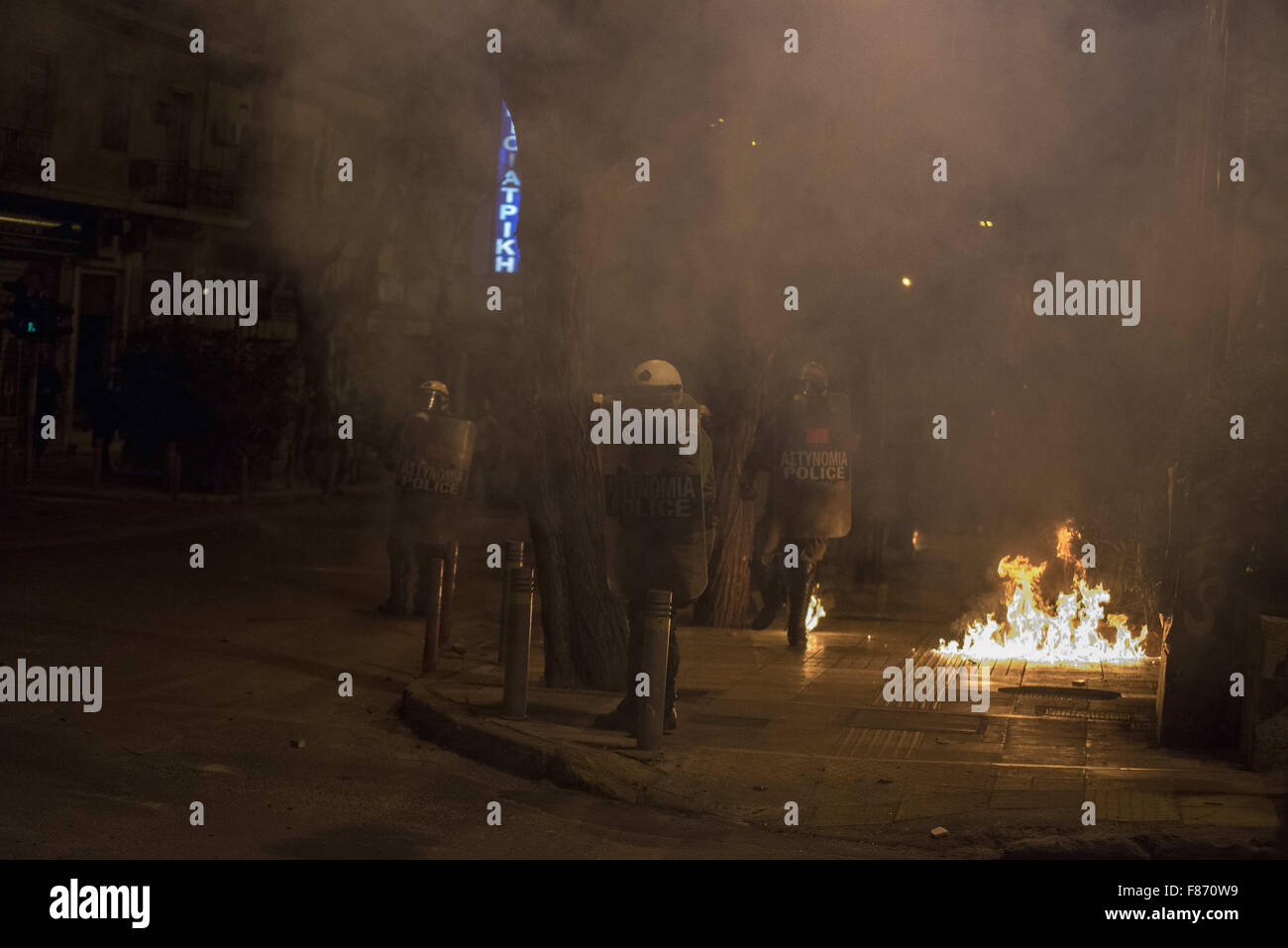 Athens, Greece. 6th Dec, 2015. Youngsters clash with riot police at ...